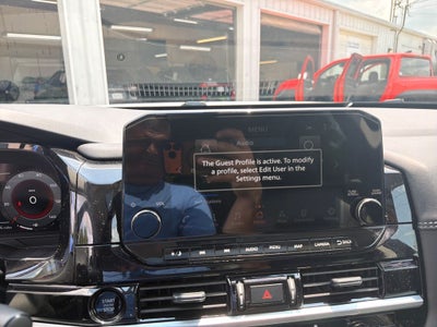 2025 Nissan Pathfinder Platinum