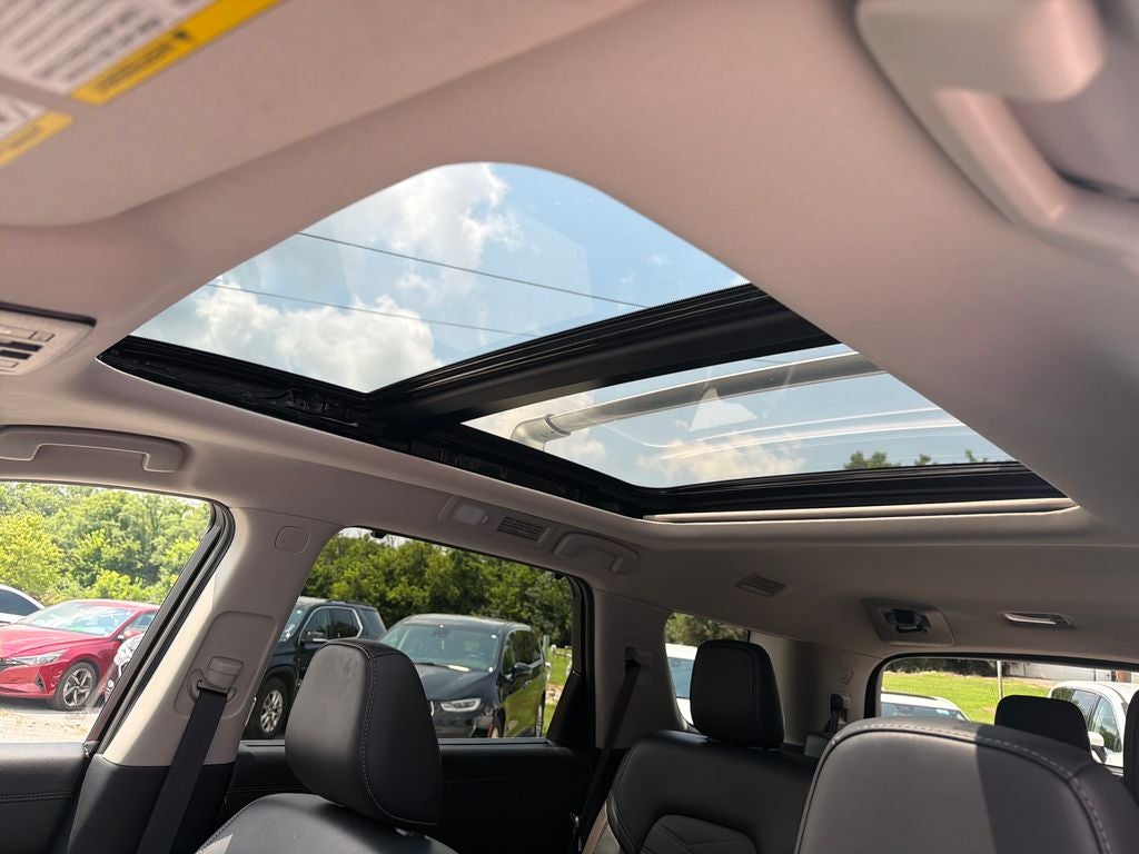 2025 Nissan Pathfinder Platinum