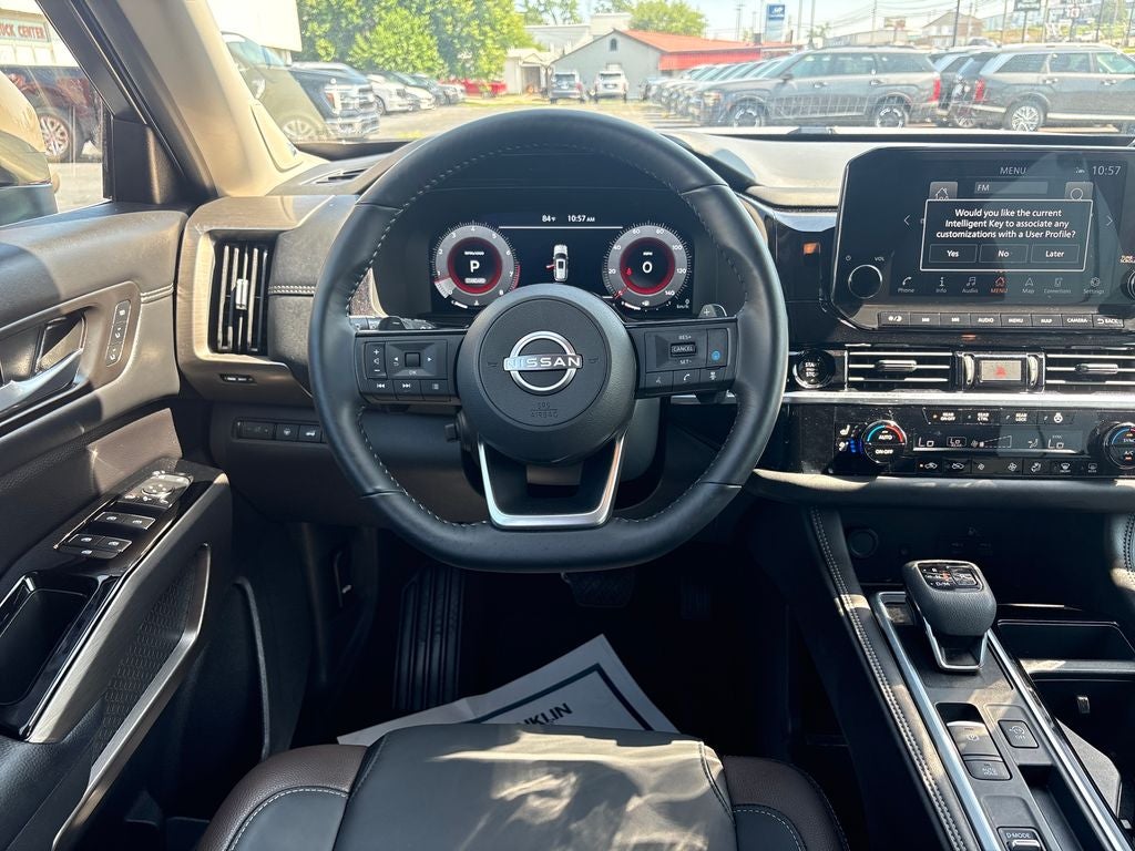 2025 Nissan Pathfinder Platinum