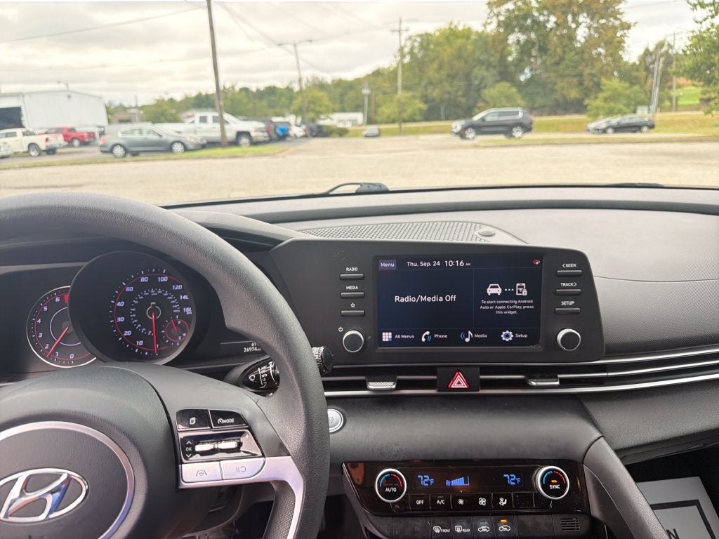 2022 Hyundai Elantra SEL