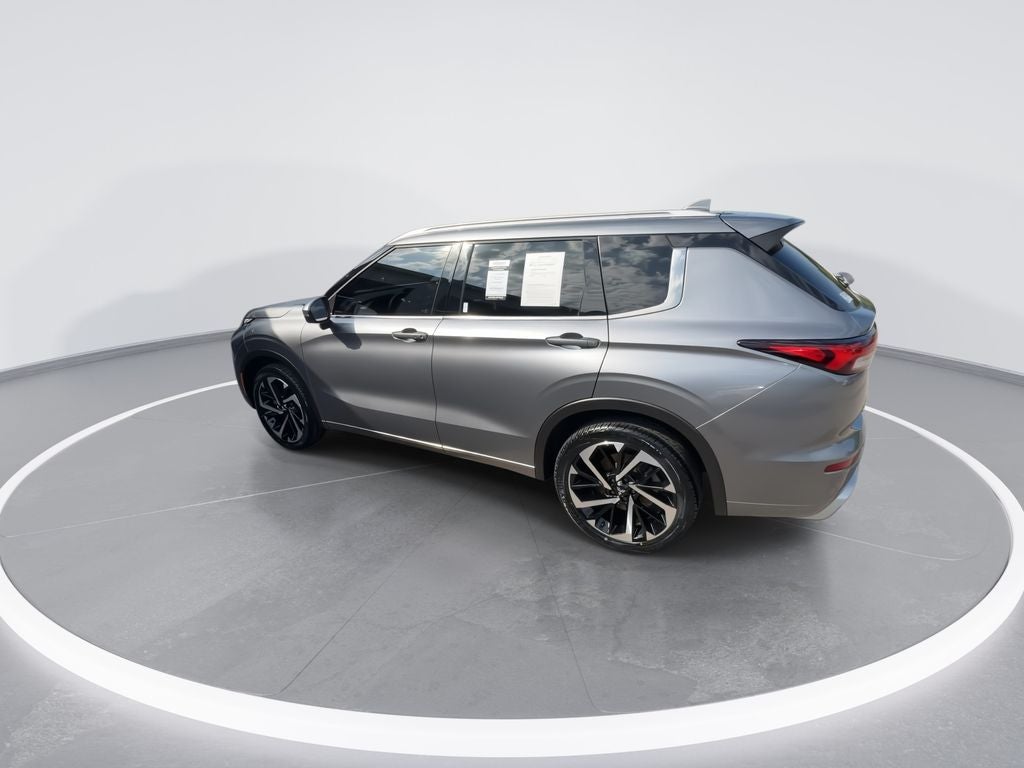 2023 Mitsubishi Outlander SEL