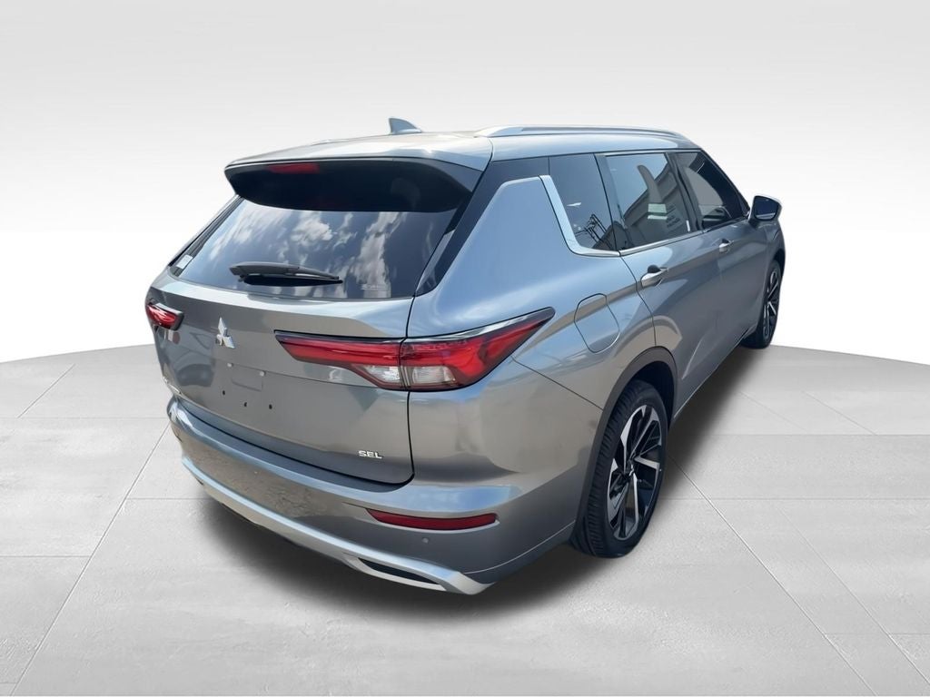 2023 Mitsubishi Outlander SEL