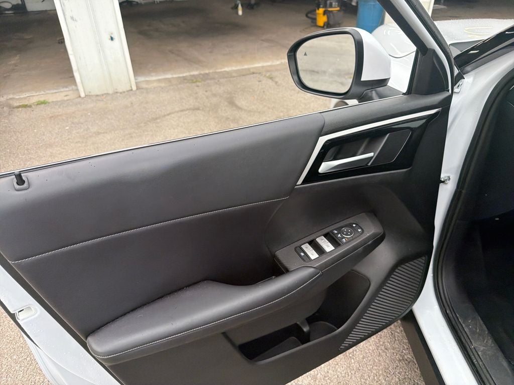 2025 Mitsubishi Outlander PHEV SE