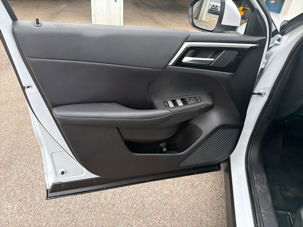 2025 Mitsubishi Outlander PHEV SE