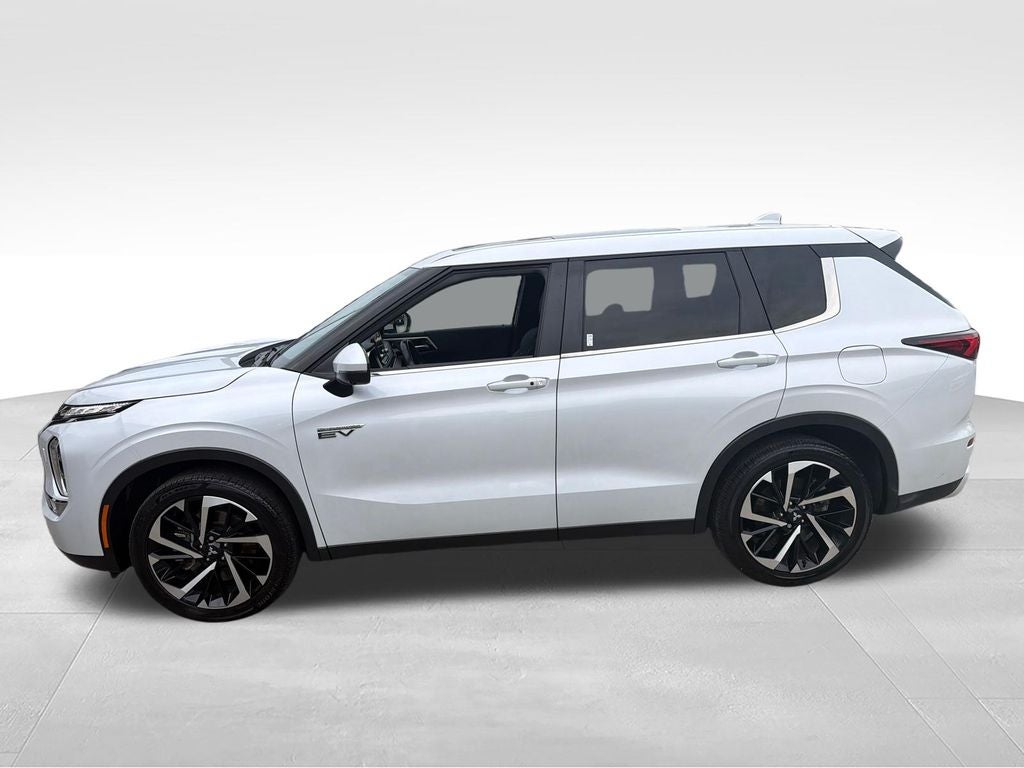 2025 Mitsubishi Outlander PHEV SE