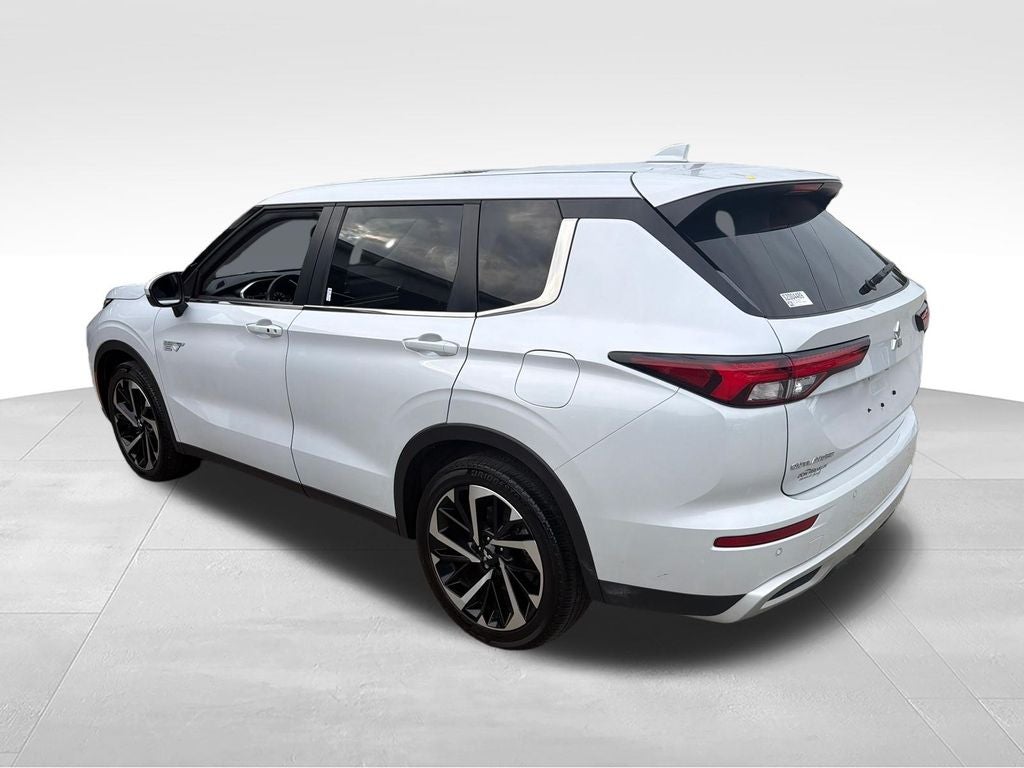 2025 Mitsubishi Outlander PHEV SE