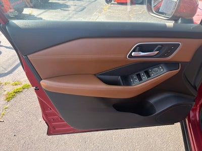 2025 Nissan Rogue Platinum