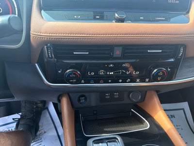 2025 Nissan Rogue Platinum
