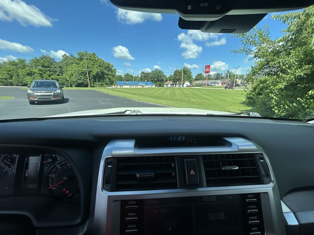 2023 Toyota 4Runner SR5