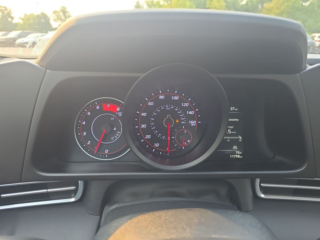 2023 Hyundai Elantra SE