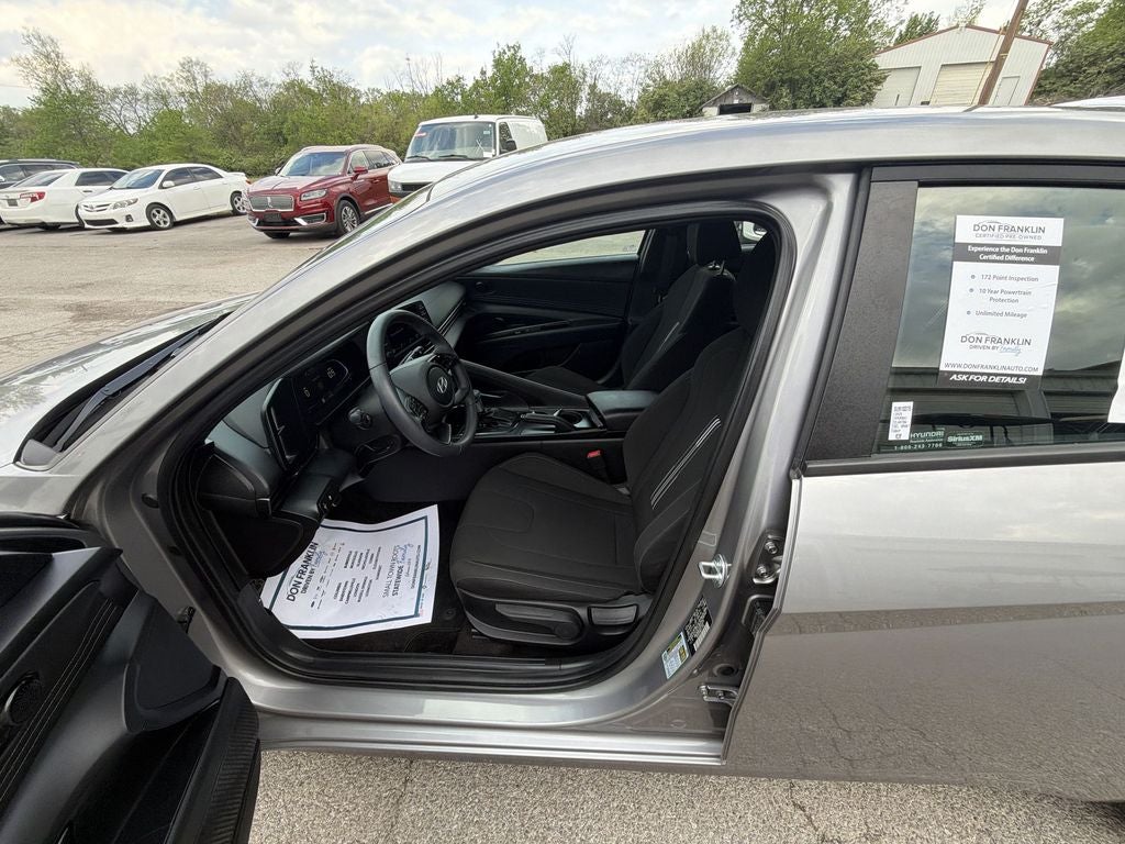 2025 Hyundai Elantra SEL Sport