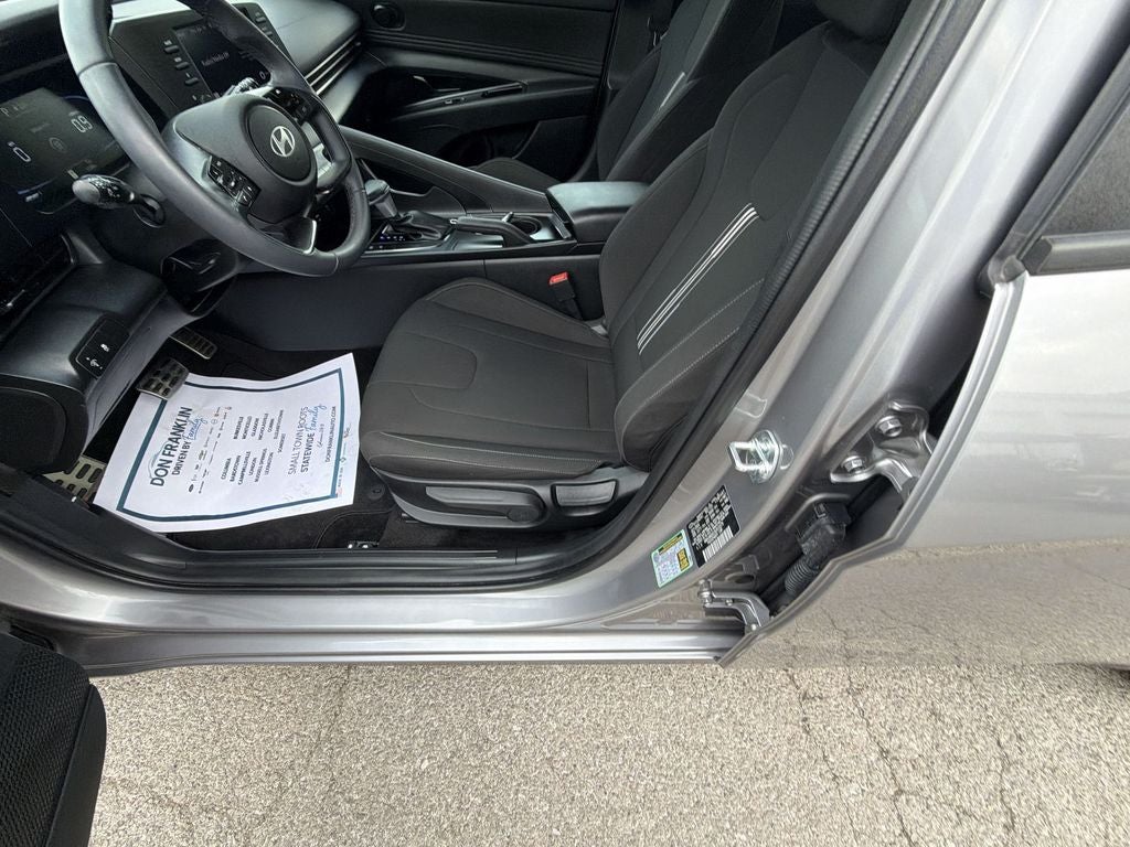 2025 Hyundai Elantra SEL Sport