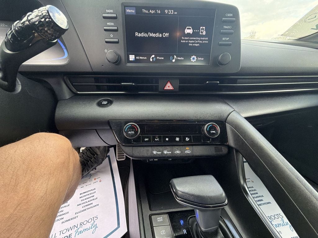 2025 Hyundai Elantra SEL Sport