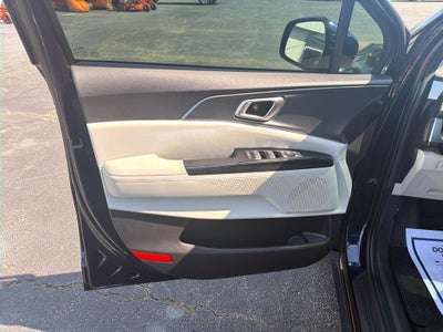 2024 Kia Carnival LX