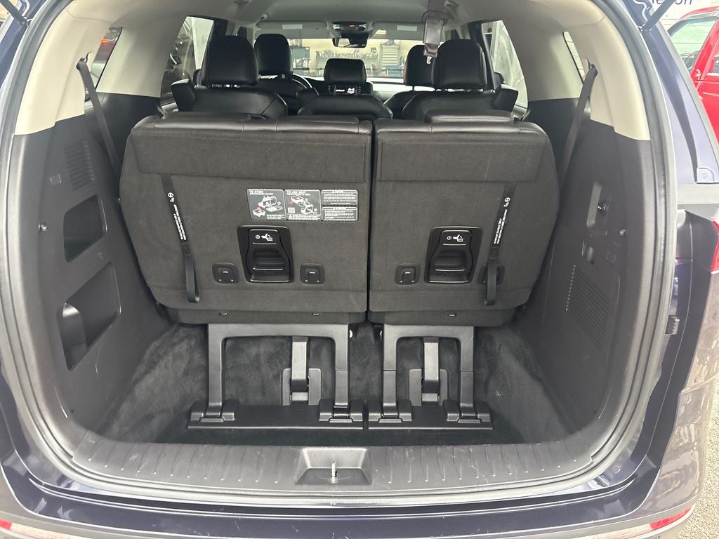 2024 Kia Carnival LX
