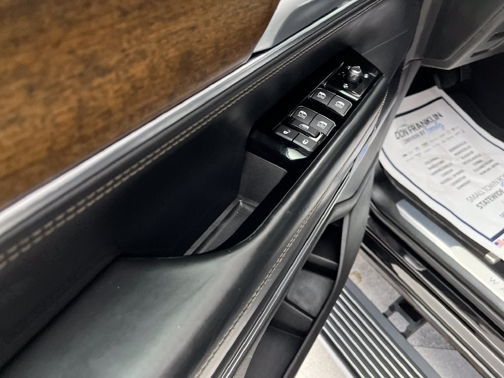 2024 Jeep Grand Wagoneer L Base