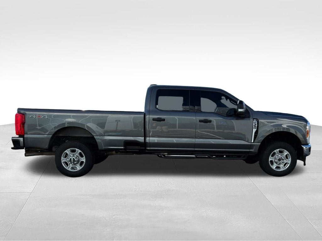 2025 Ford F-350SD XLT