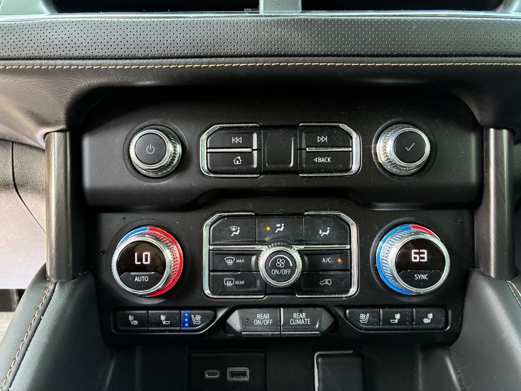 2023 GMC Yukon XL AT4