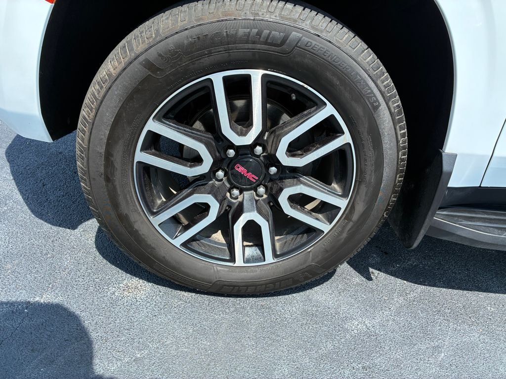2023 GMC Yukon XL AT4