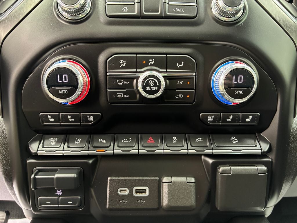 2023 GMC Sierra 3500HD AT4