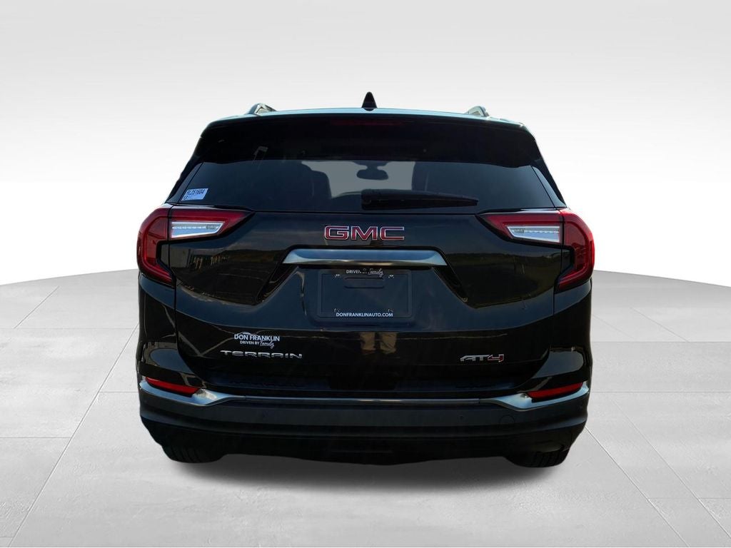 2024 GMC Terrain AT4