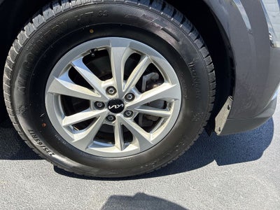 2024 Kia Carnival LX