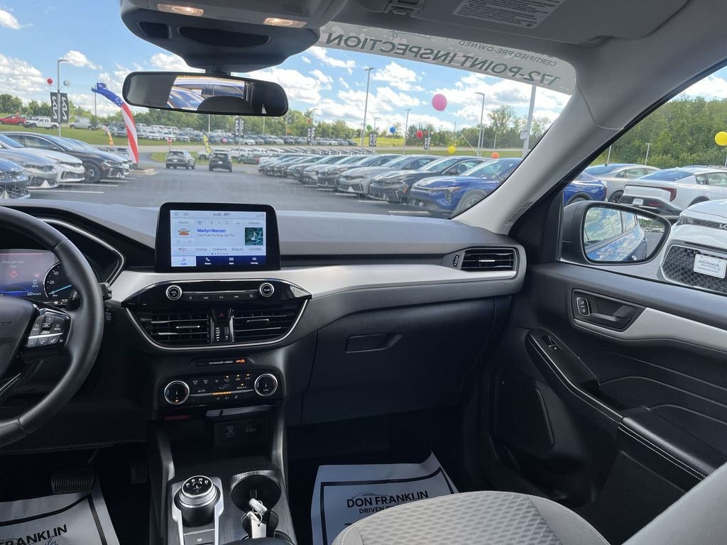 2022 Ford Escape Hybrid SE