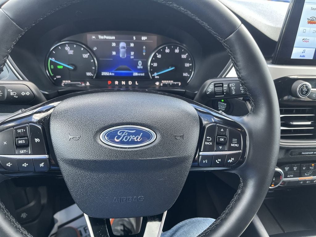 2022 Ford Escape Hybrid SE