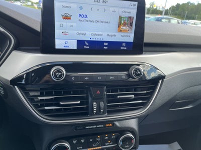 2022 Ford Escape Hybrid SE