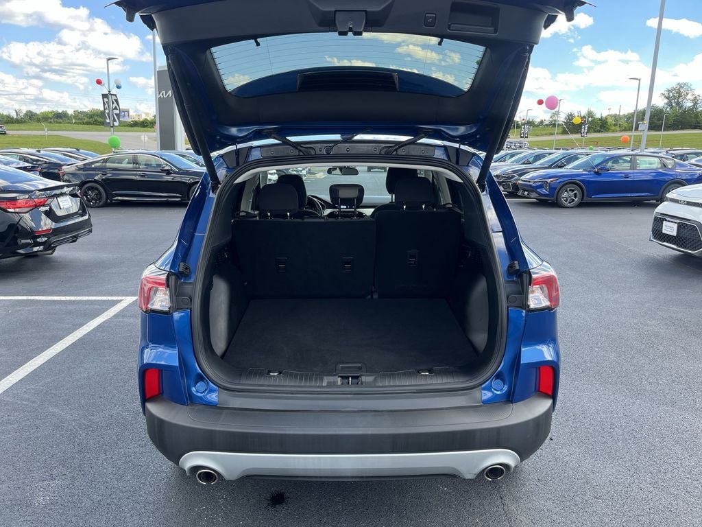 2022 Ford Escape Hybrid SE