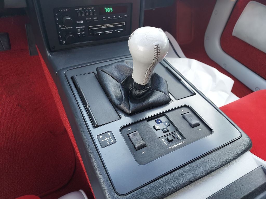 1984 Pontiac Fiero SE