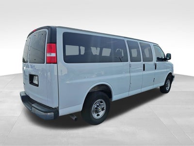 2025 Chevrolet Express 3500 LT Passenger