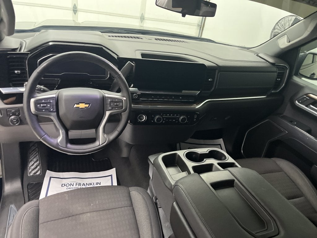 2024 Chevrolet Silverado 1500 LT LT1