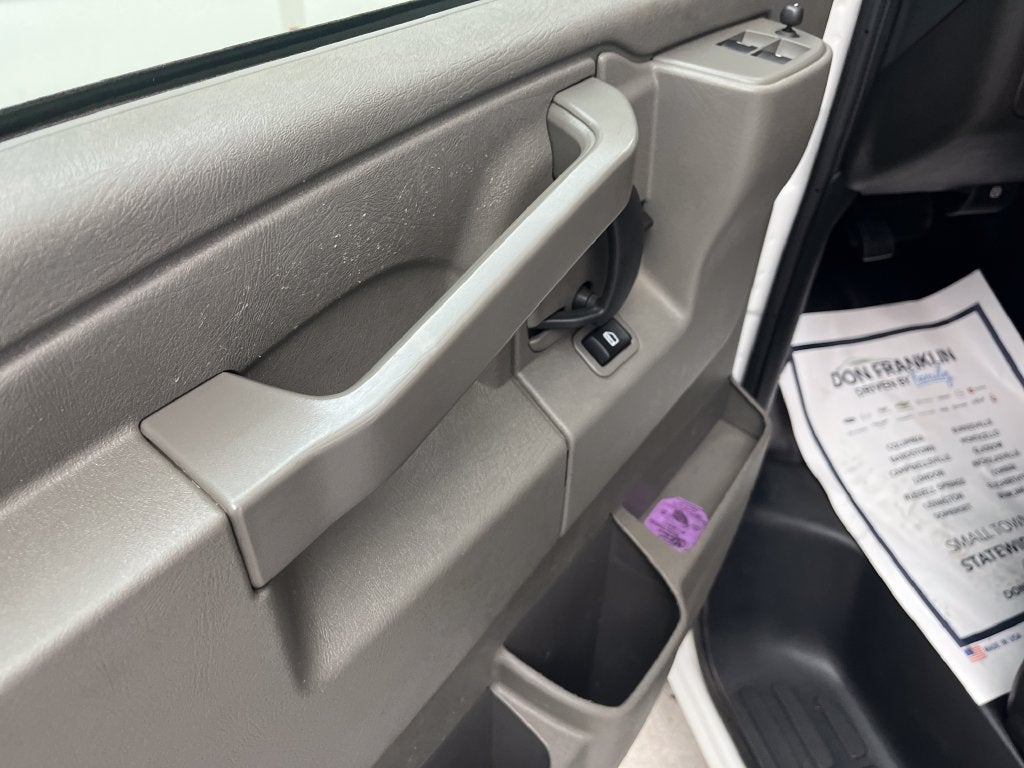 2023 Chevrolet Express 2500 Work Van Cargo