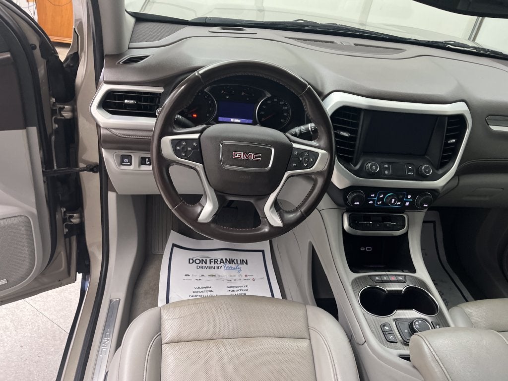 2022 GMC Acadia SLT