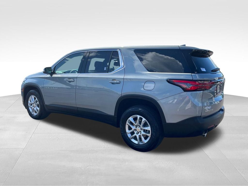 2023 Chevrolet Traverse LS