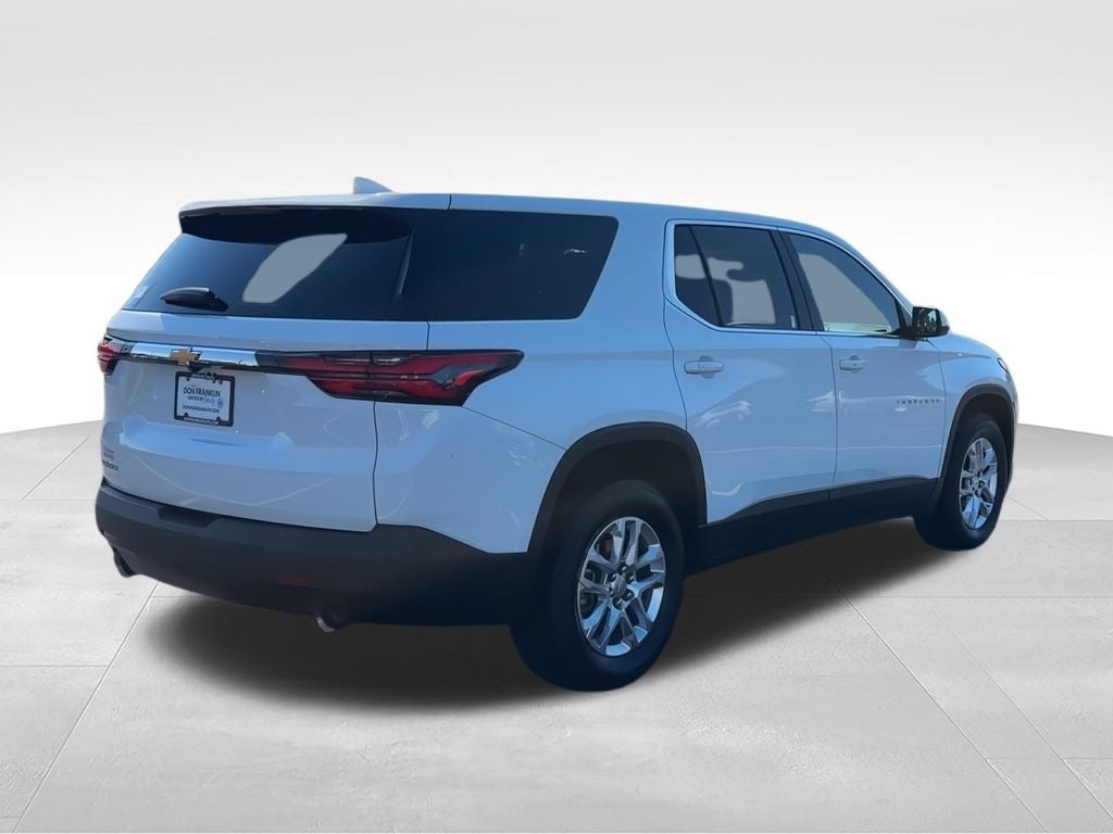2023 Chevrolet Traverse LS