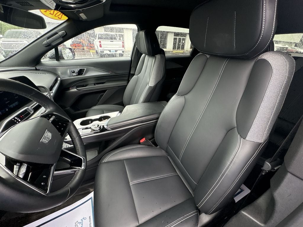 2024 Cadillac LYRIQ Tech
