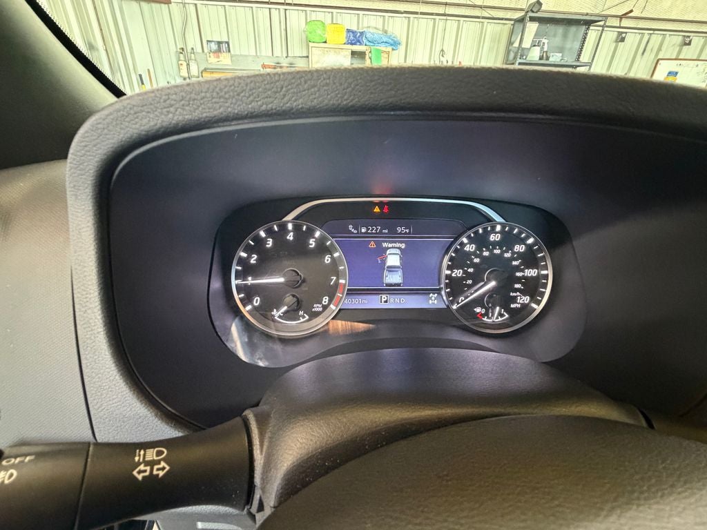 2023 Nissan Frontier SV