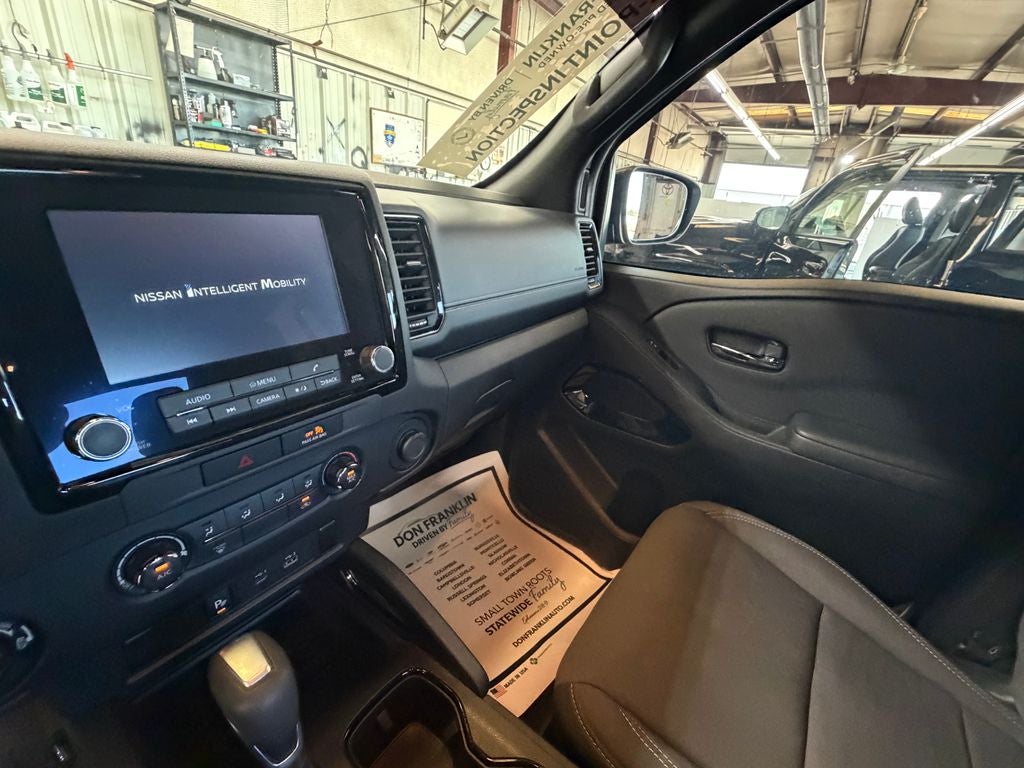 2023 Nissan Frontier SV