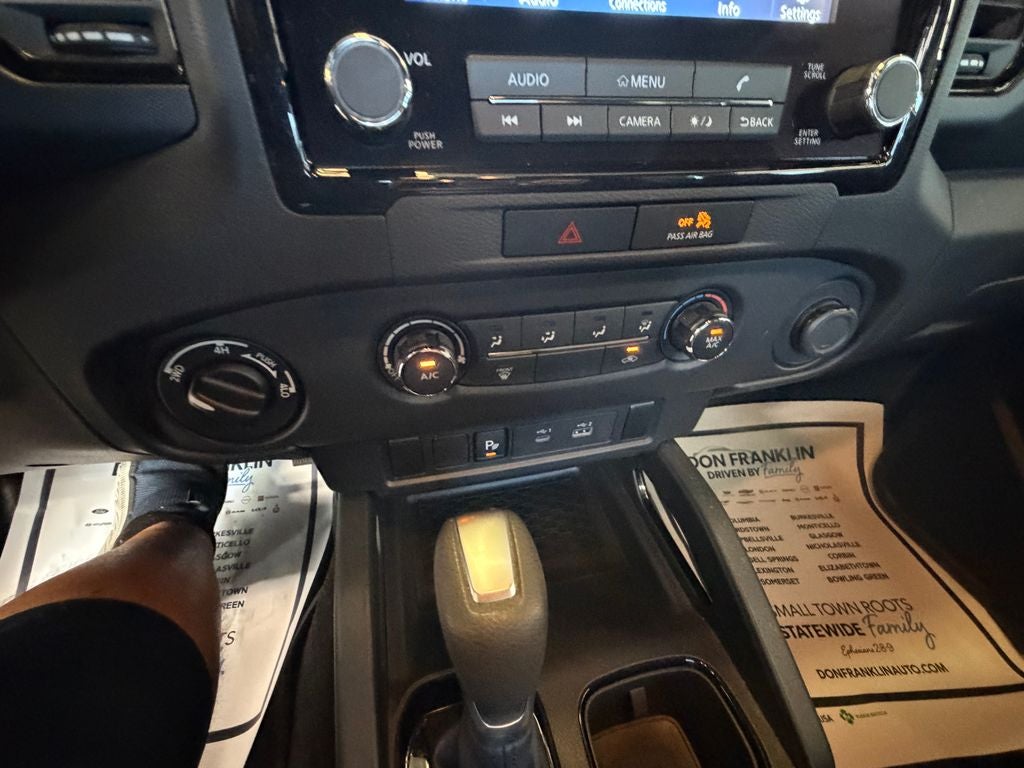 2023 Nissan Frontier SV