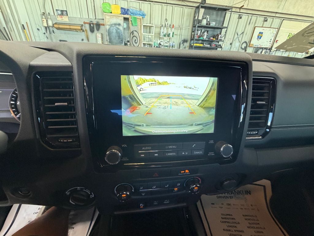 2023 Nissan Frontier SV