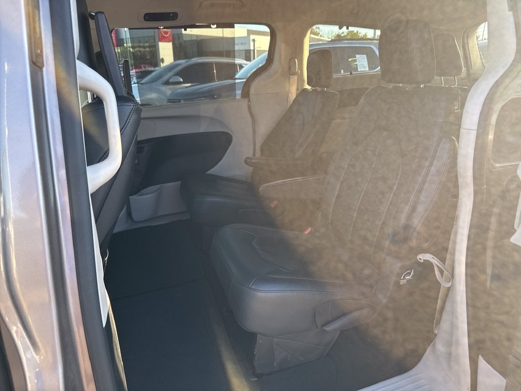 2018 Chrysler Pacifica Touring L Plus