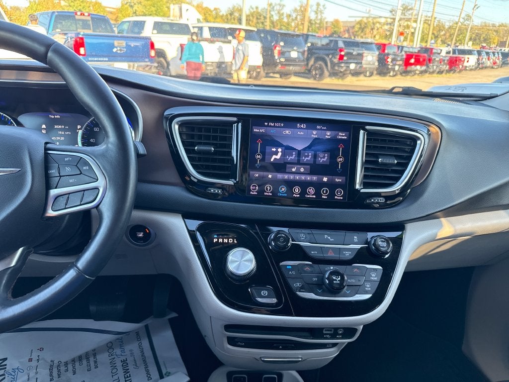 2018 Chrysler Pacifica Touring L Plus
