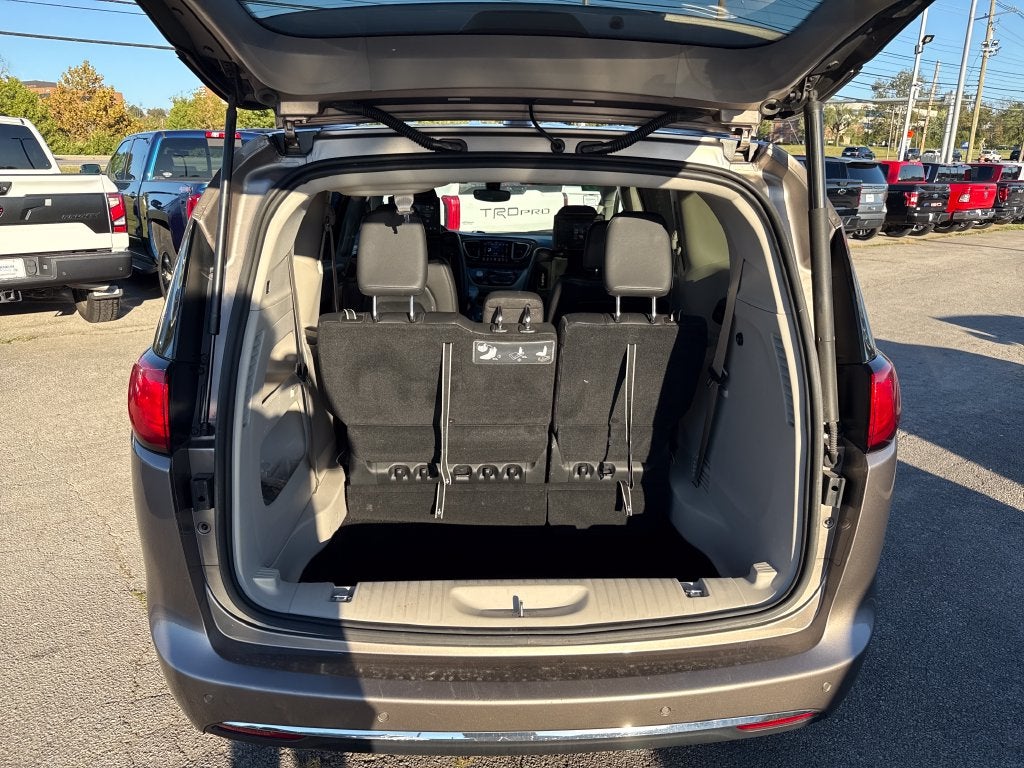 2018 Chrysler Pacifica Touring L Plus
