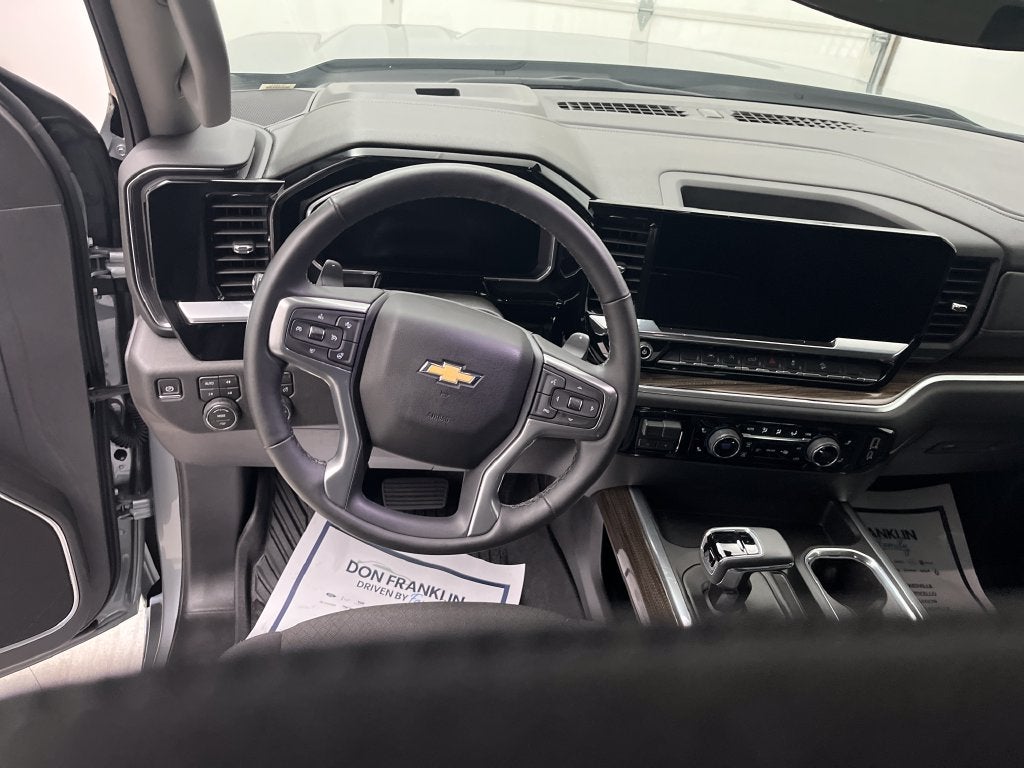 2026 Chevrolet Silverado 1500 LT LT1