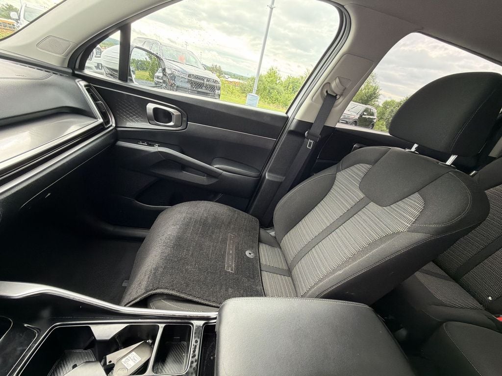 2024 Kia Sorento LX