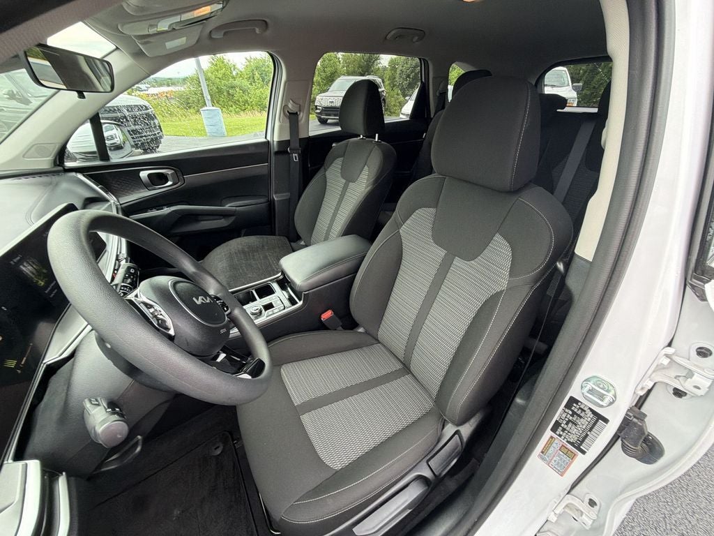 2024 Kia Sorento LX