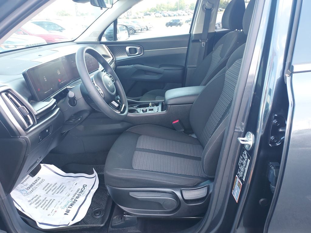 2024 Kia Sorento LX