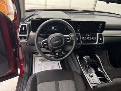 2023 Kia Sorento LX